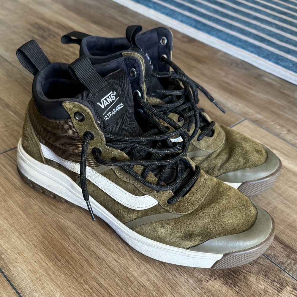 Vans Ultrarange Hiking Shoes - Men’s 9